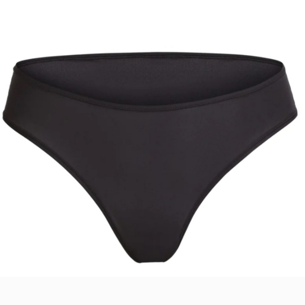 SKIMS fits everybody cheeky briefs in Onyx